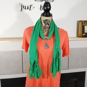 Adorable Christmas tree scarf